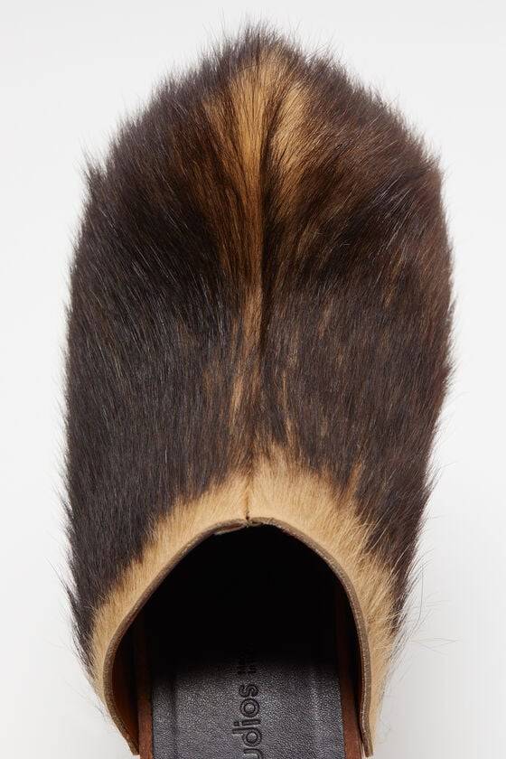 Acne Studios Haarige Holzclogs Preisnachlass