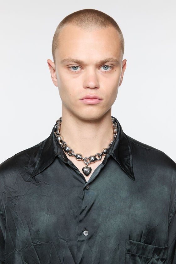 Acne Studios Halskette mit Herzanhänger Lagerräumung