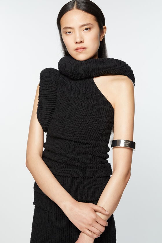 Acne Studios Manschettenarmband aus Leder Laufsteg-Show Kauf eins, bekomm eins gratis