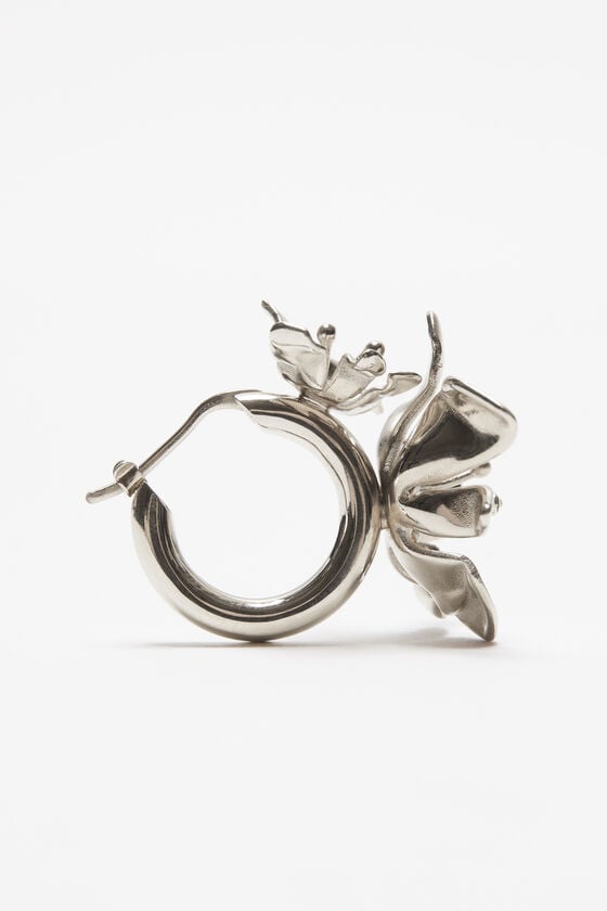 Acne Studios Blumen-Creolen Tiefpreis