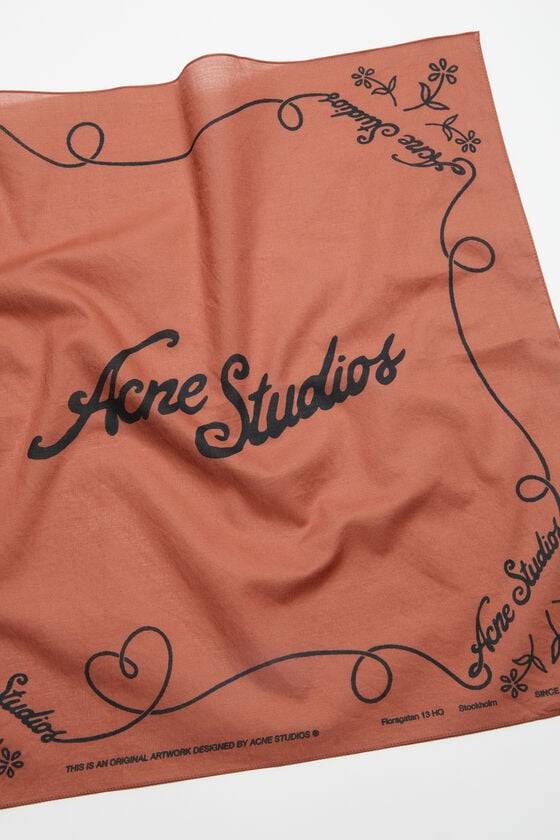 Acne Studios Leichter Schal mit Print Zeitbegrenzte Promotion