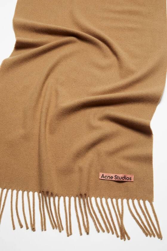 Acne Studios Schmaler Fransen-Schal aus Kaschmir Bis zu 50% Rabatt