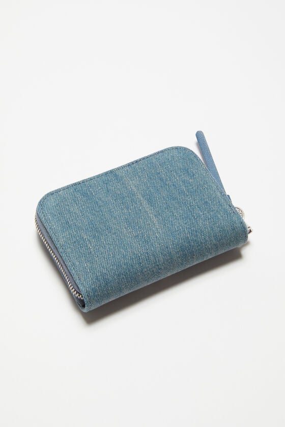 Acne Studios Portemonnaie aus Denim mit Reißverschluss Riesige Rabatte