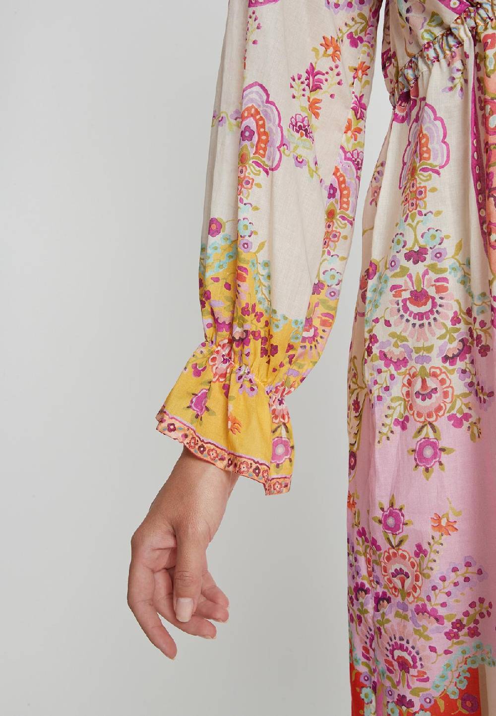 Ana Alcazar Empirekleid Kajani Kostenlose Rückgabe