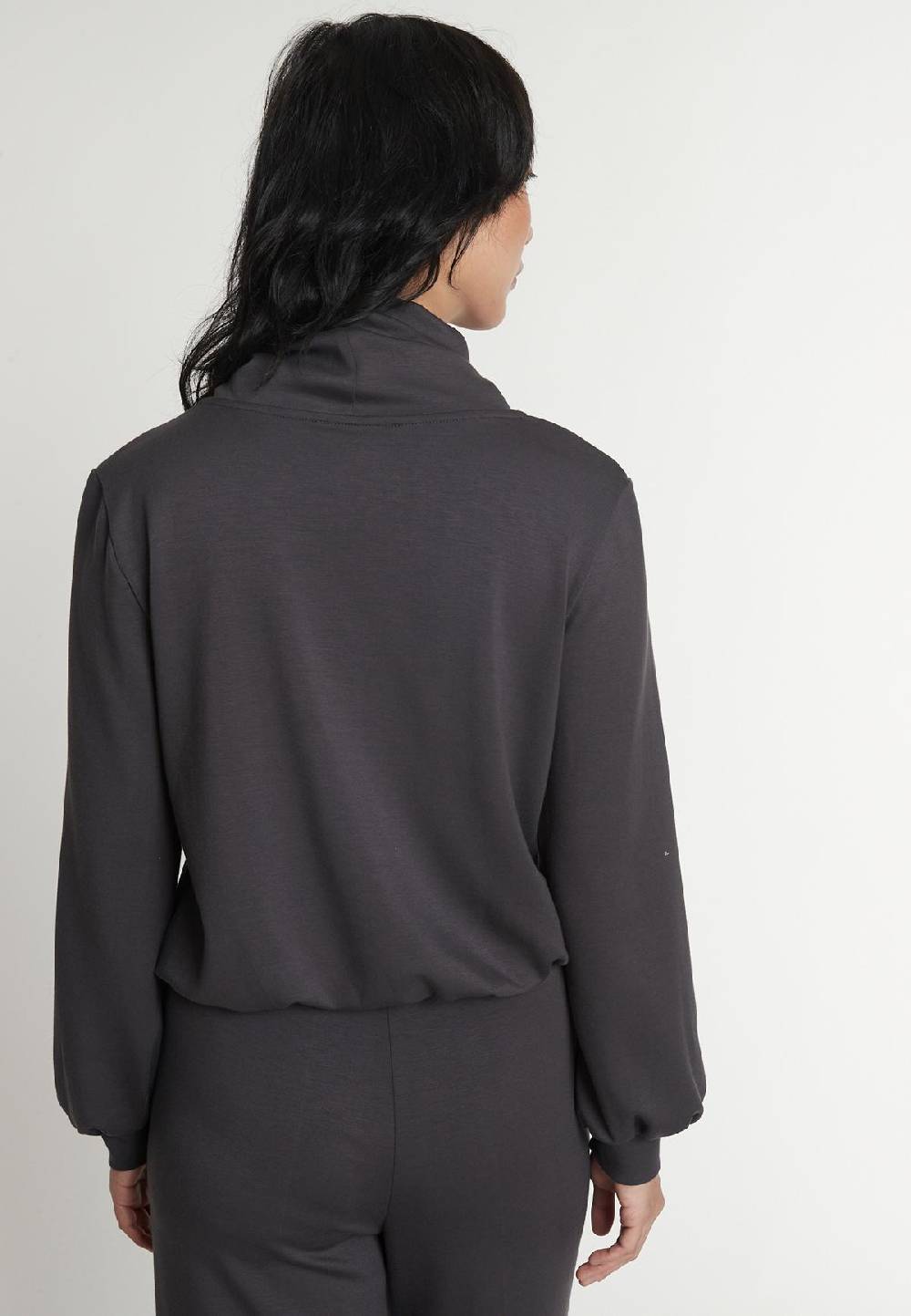 Ana Alcazar Rollkragentop Iresa 2025