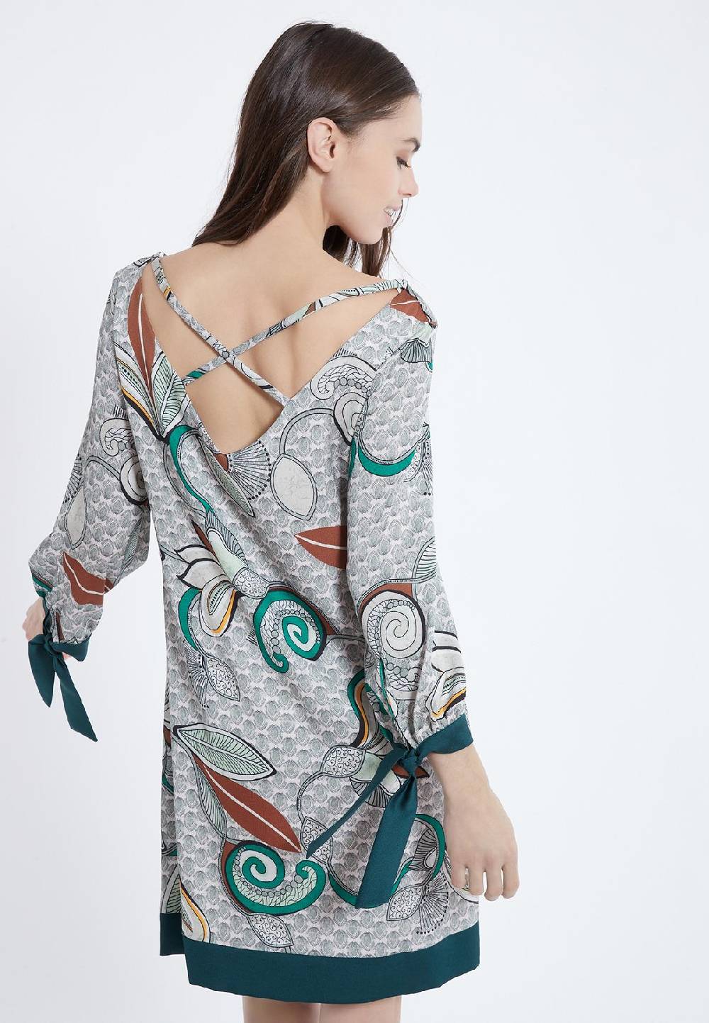 Ana Alcazar Ausschnitt Kleid Zesmy Letzter Tag