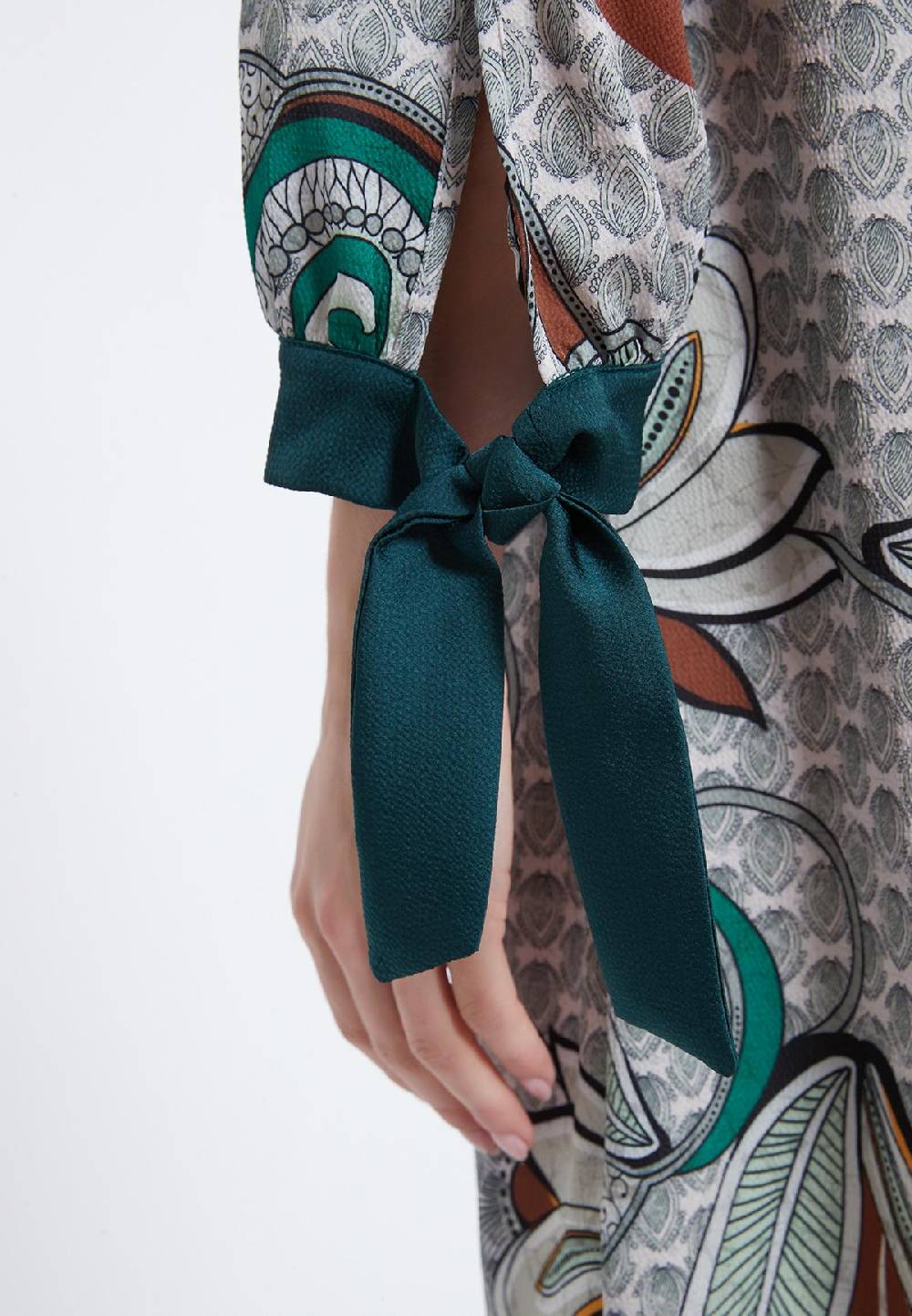 Ana Alcazar Ausschnitt Kleid Zesmy Letzter Tag