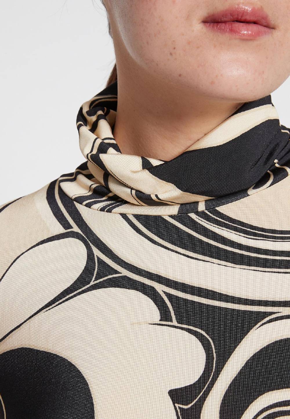 Ana Alcazar Rollkragentop Hiccme Online
