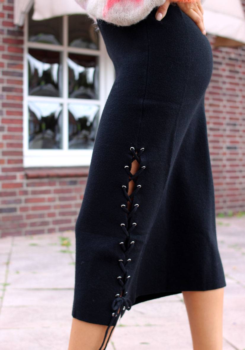 Miss Goodlife Skirt Knitted – black Heißer Verkauf