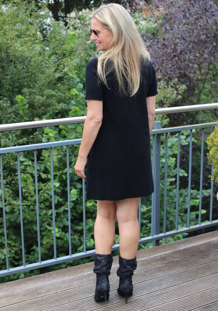 Miss Goodlife Dress Knitted short – black Jubiläumsangebot