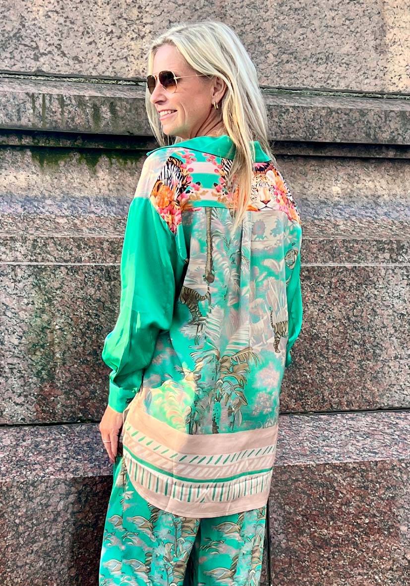 Miss Goodlife Blouse Tiger in the jungle – green Riesige Ersparnisse