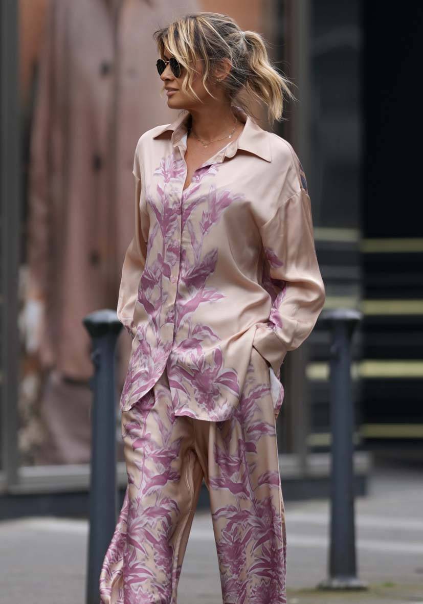 Miss Goodlife Bluse Hearts and Flowers Tiefpreis