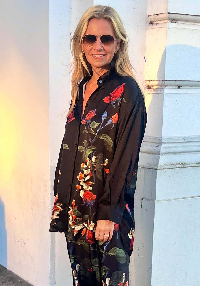 Miss Goodlife Blouse Roses black Neueste Stile