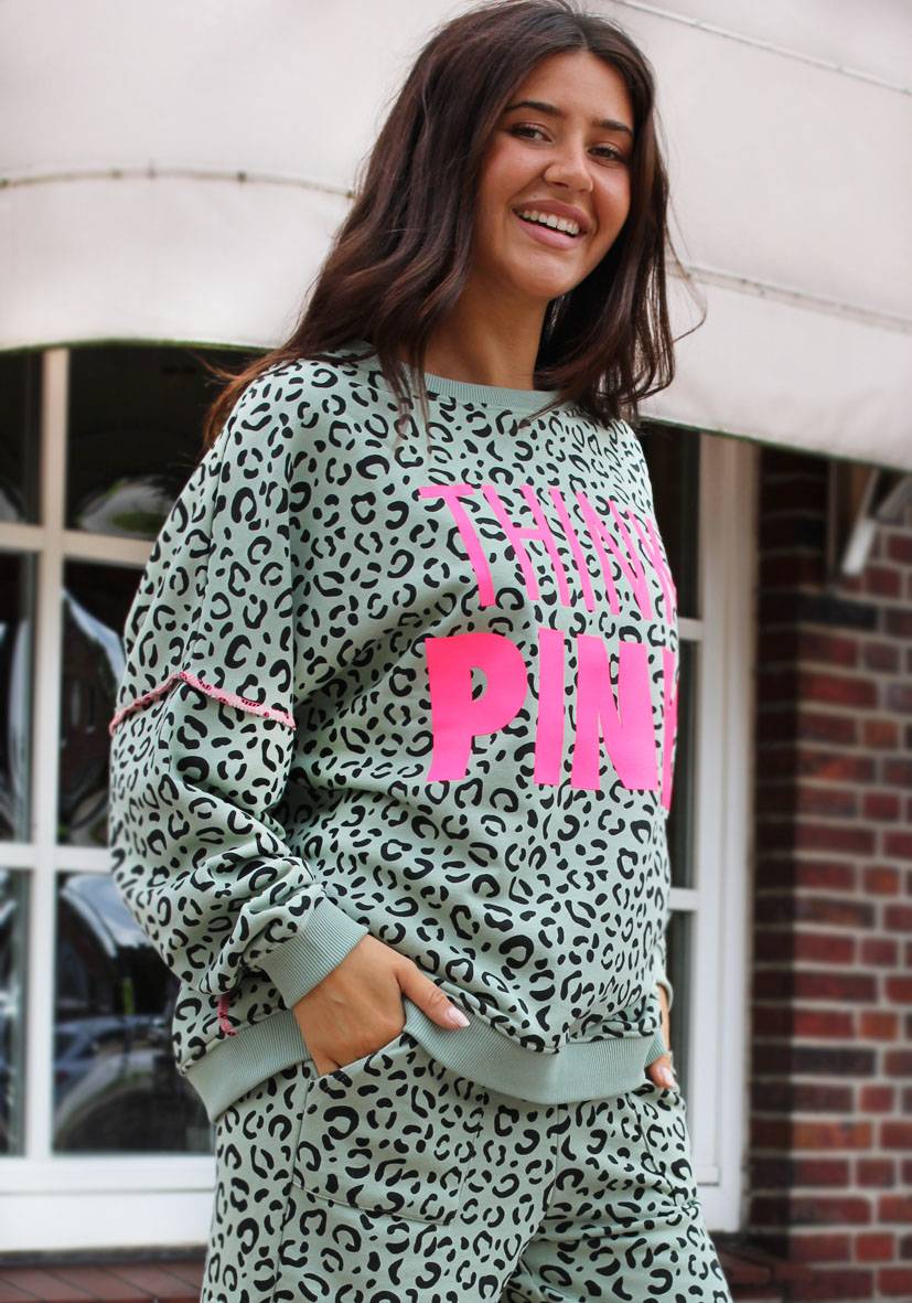 Miss Goodlife Roundneck Think Pink – Leo almond Versandkostenfrei