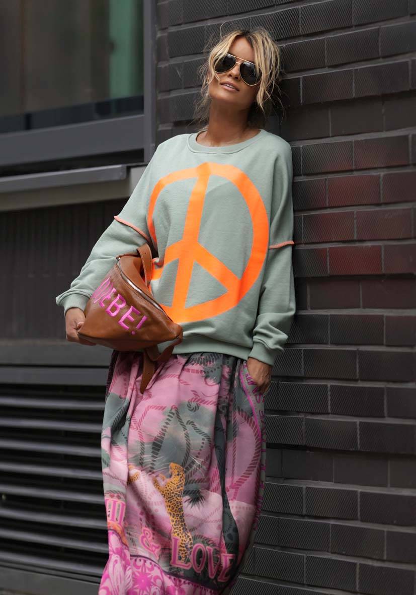 Miss Goodlife Roundneck Peace – almond Weihnachtsangebot
