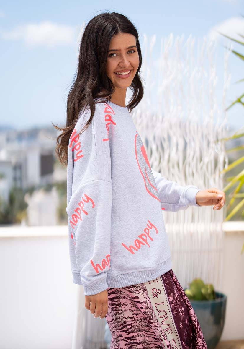 Miss Goodlife Roundneck Happy Heartface Strass – lightgrey JETZT KAUFEN