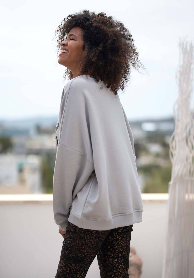 Miss Goodlife Roundneck Be happy Heartface Strass – grey Letzter Tag