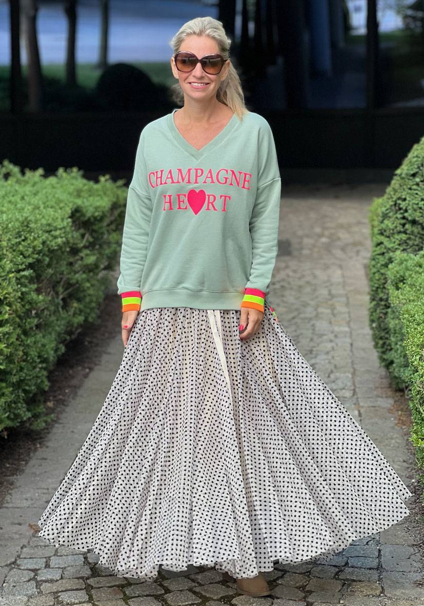 Miss Goodlife V-Neck Champagne Heart – almond Nur noch ein Tag übrig