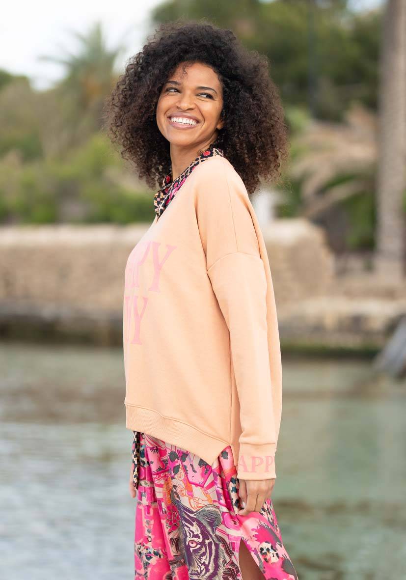 Miss Goodlife V-Neck Happy Day – puder Rabatte dieses Monats