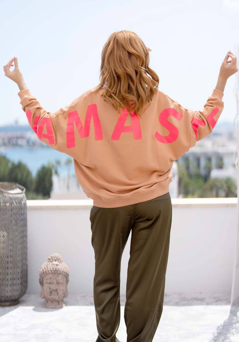 Miss Goodlife Roundneck Double Namasté Strass – puder Fabrik Onlineshop