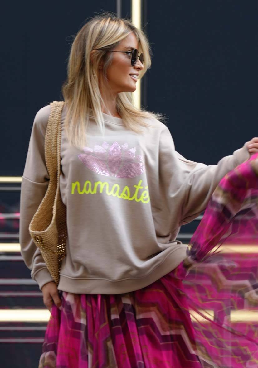 Miss Goodlife Roundneck Double Namasté Strass – sand Fabrikpreis