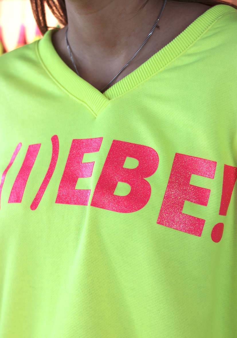 Miss Goodlife V-Neck L(i)ebe Glitter – neonyellow Letzter Tag