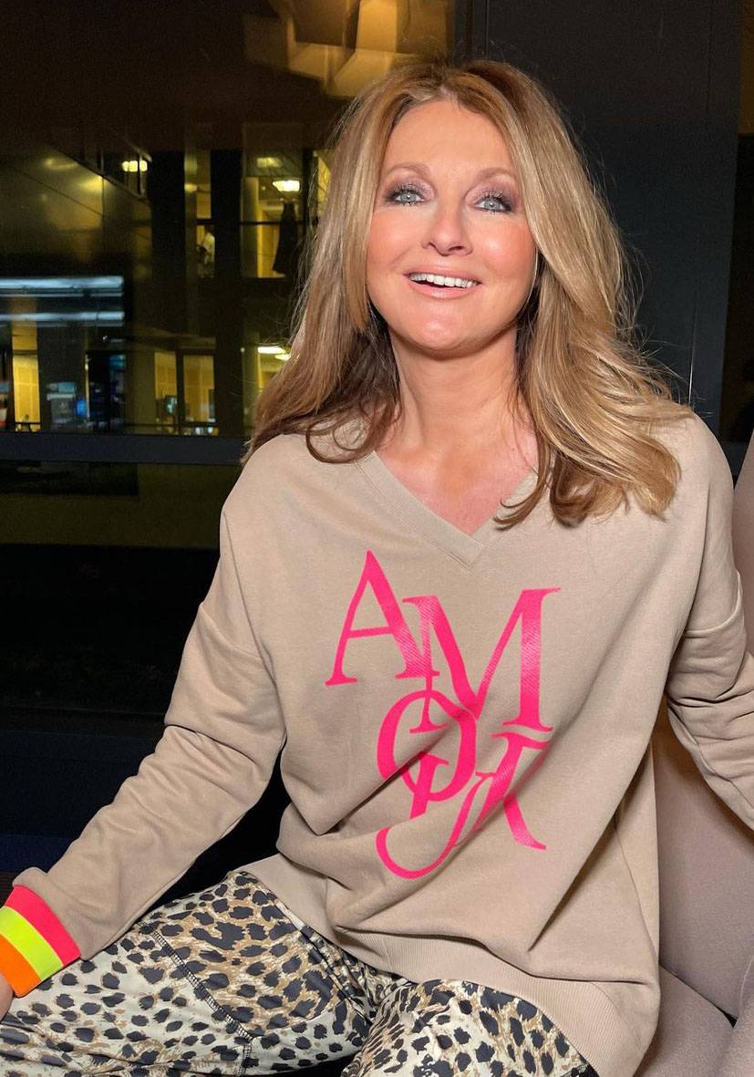 Miss Goodlife V- Neck Amour – sand/neonpink