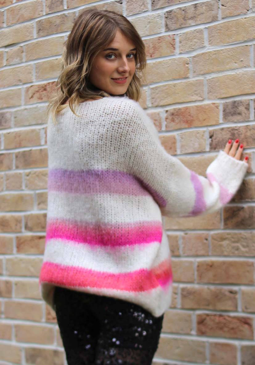 Miss Goodlife Pullover mit multicolor Stripes – offwhite Räumungsverkauf