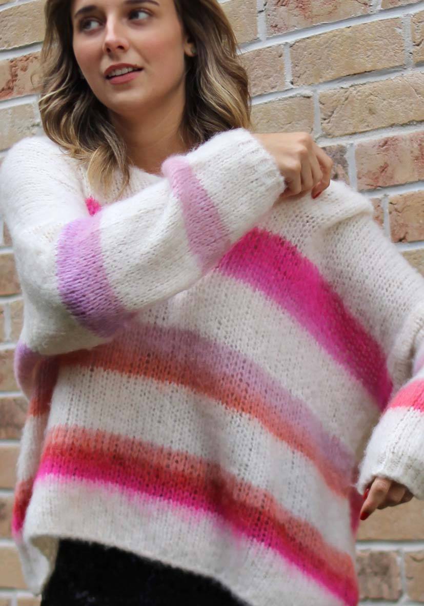 Miss Goodlife Pullover mit multicolor Stripes – offwhite Räumungsverkauf