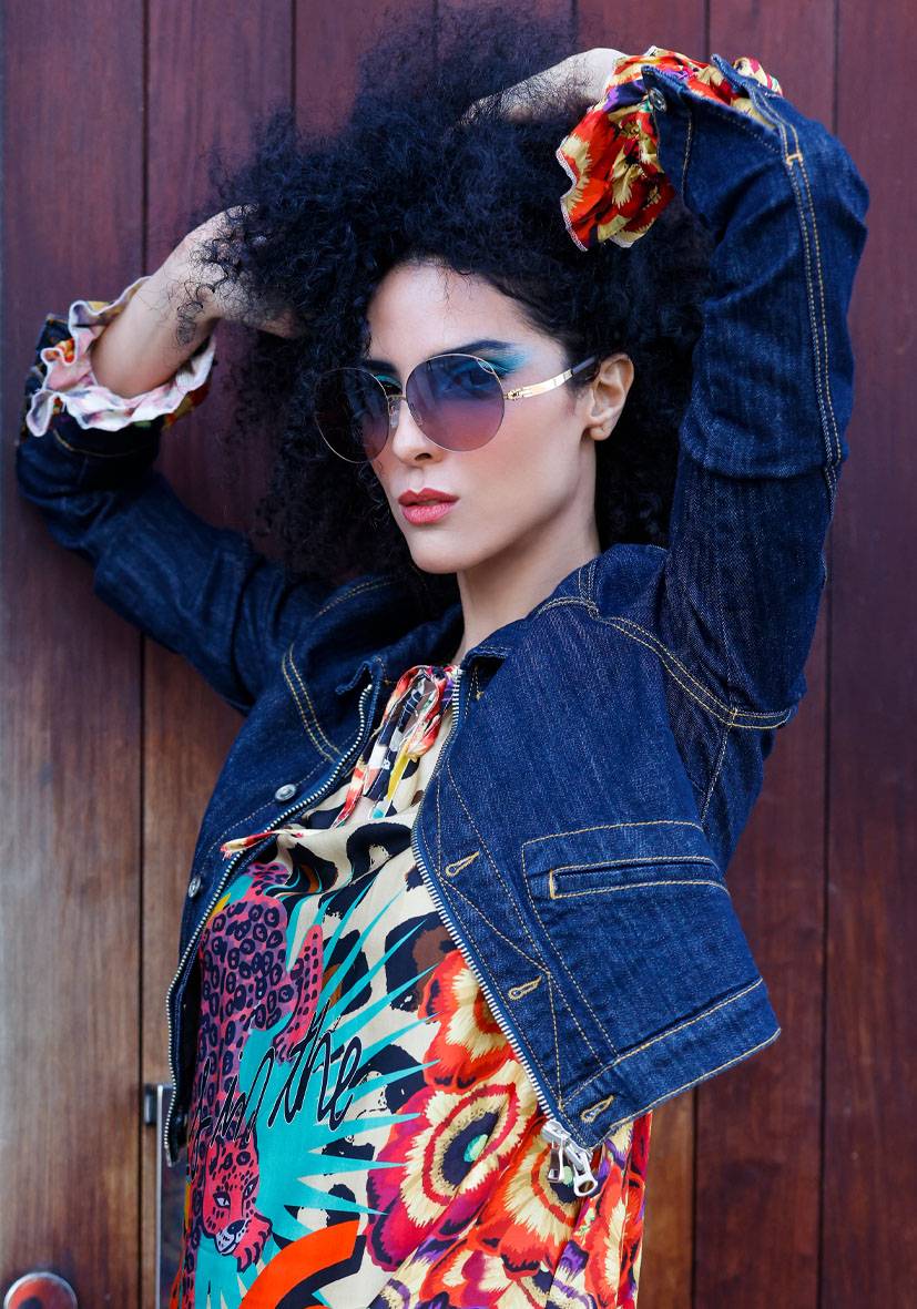 Miss Goodlife Kurze Jeansjacke 50% Rabatt mit kostenlosem Versand