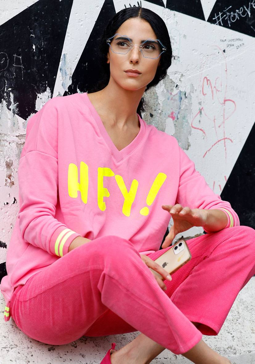 Miss Goodlife V-Neck Hey – pink/neonyelllow Kostenloser Versand international