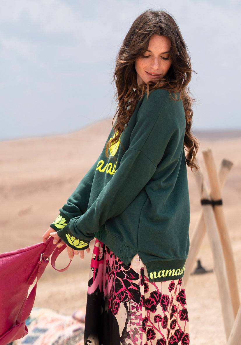 Miss Goodlife V-Neck Namasté – green/neonyellow Begrenzt auf 3 Tage