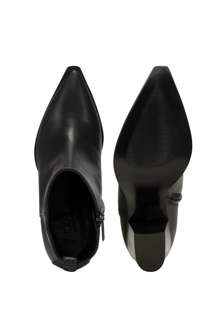 Nicowa Plain ankle boots PIAWOLO in BLACKarticle number NC8A21501019E-002 Bis zu 65% Rabatt