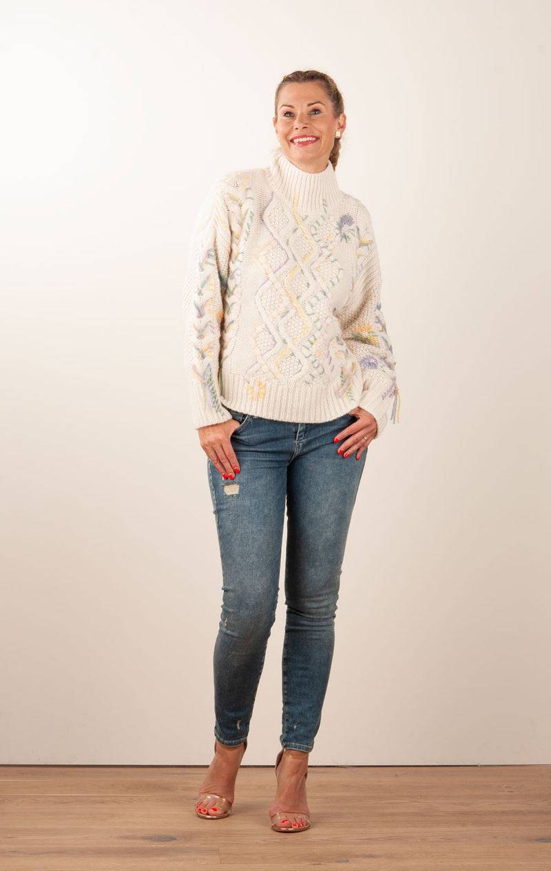 Paschwork Pullover Offwhite | Flieder | Gelb | Puder Limitierter Zeitrabatt