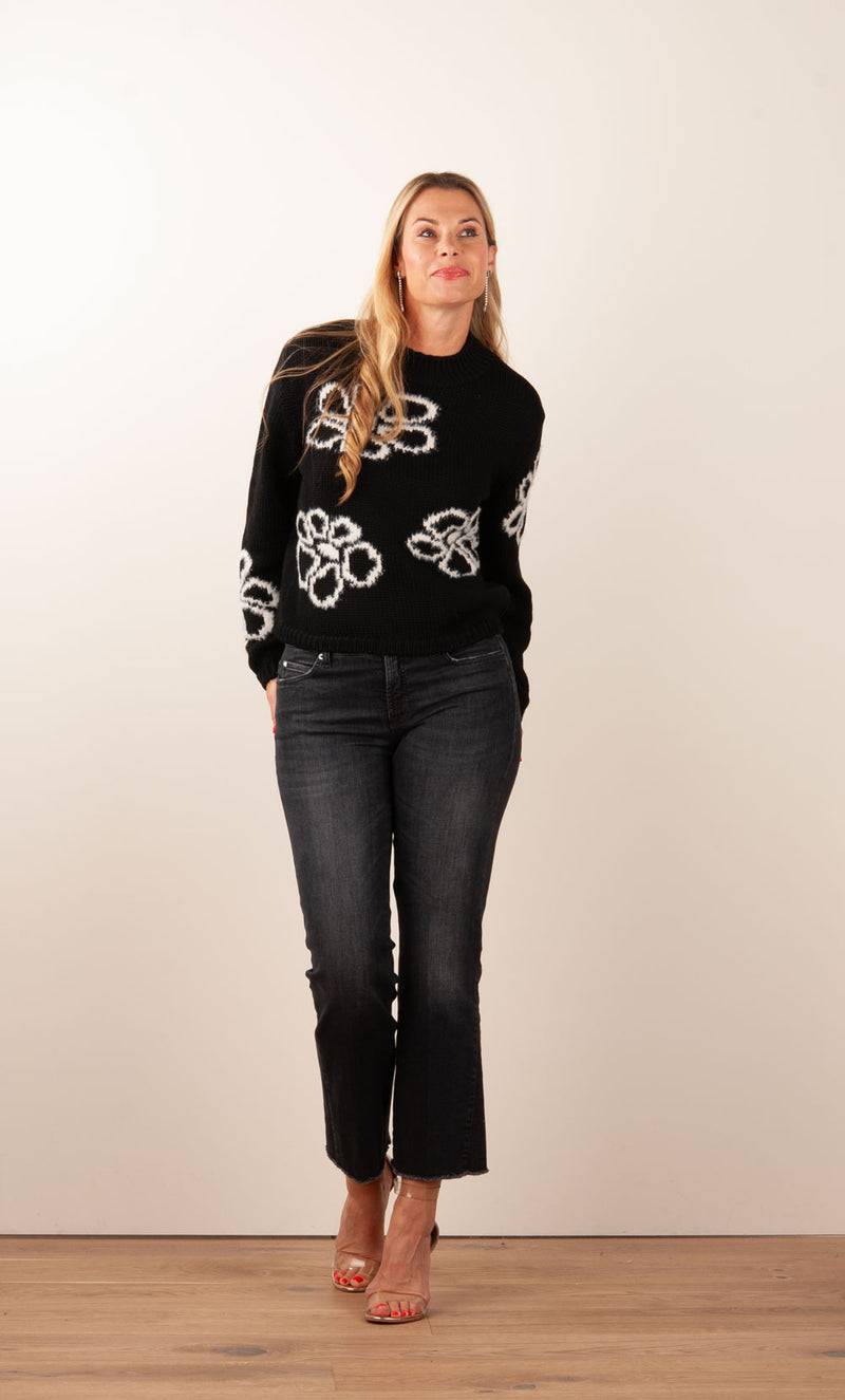 fleur Pullover „Blumen“ Schwarz | Weiß Zeitlich begrenztes Angebot
