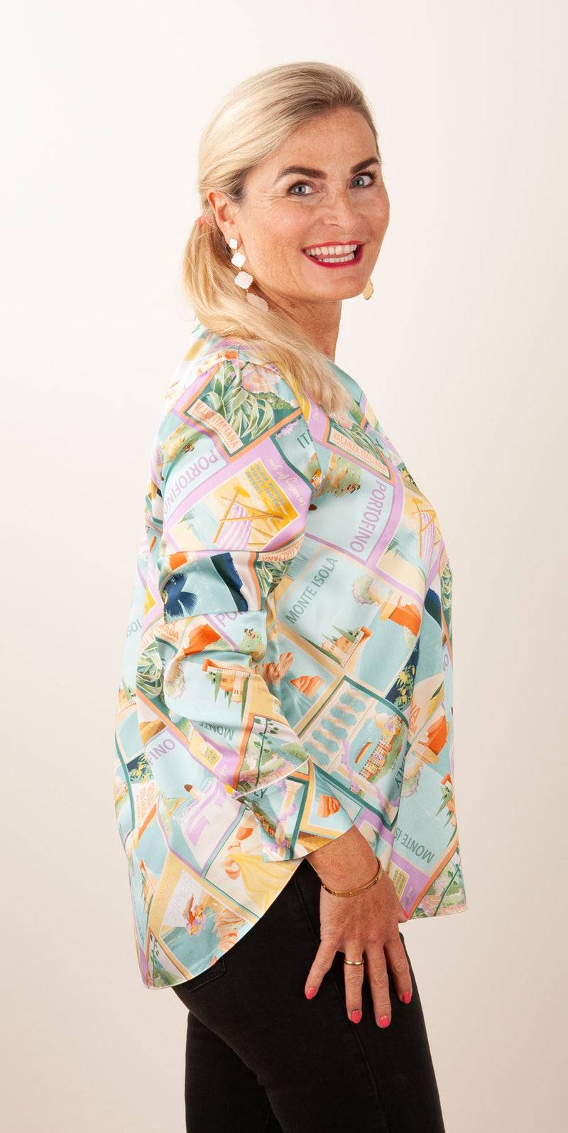 Herzensangelegenheit Seidenbluse „Postkarten“ Multicolor Begrenzt auf 3 Tage