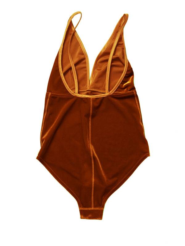 Simone Wild Velvet Body Babe Zeitlich begrenztes Angebot