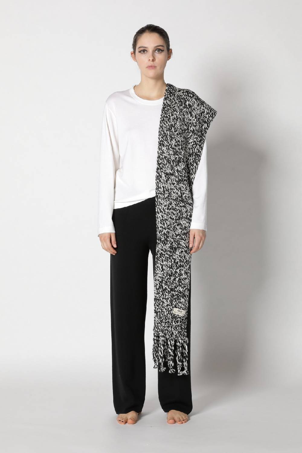 Sminfinity stretchy crewneck + milano palazzo pants + contrast mouliné scarf Neuheiten