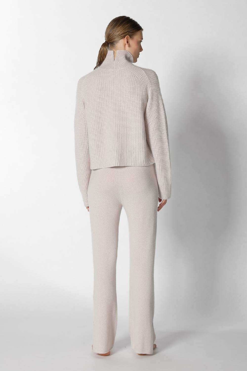 Sminfinity pure icon rib turtle + pure slitted pants Outlet