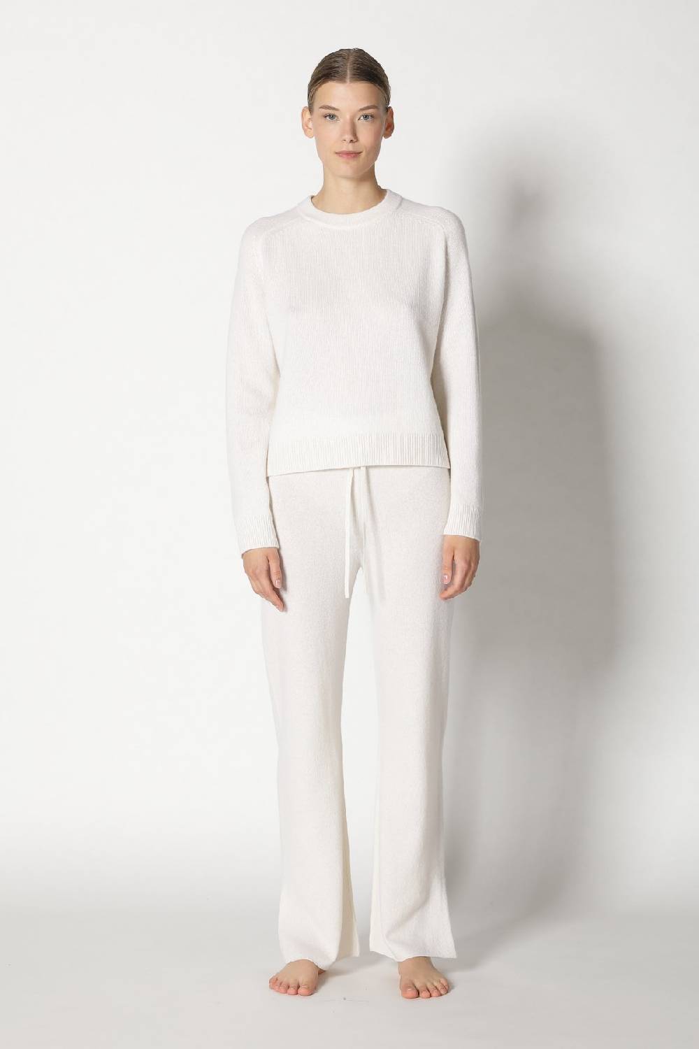 Sminfinity pure 2 ply crew jumper + pure slitted pants Bestseller