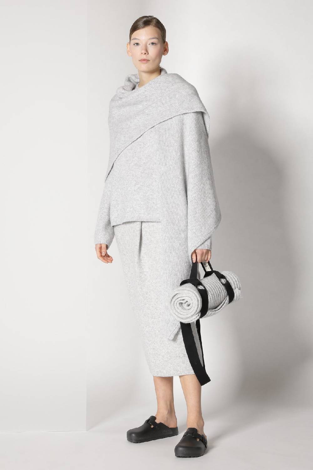 Sminfinity blurry triangle scarf + blurry crew jumper + blurry tulip skirt Letzte 3 Tage