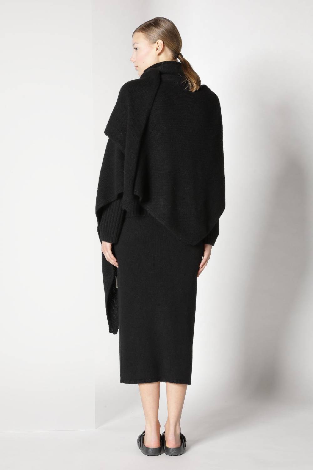 Sminfinity blurry triangle scarf + blurry ribbed turtleneck + blurry tulip skirt Letzter Tag