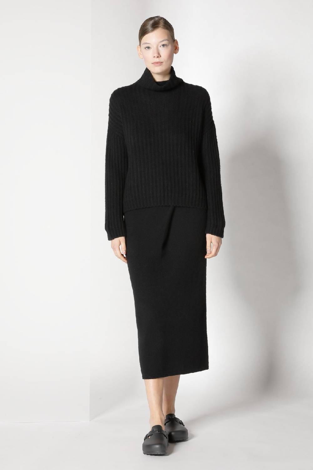 Sminfinity blurry triangle scarf + blurry ribbed turtleneck + blurry tulip skirt Letzter Tag