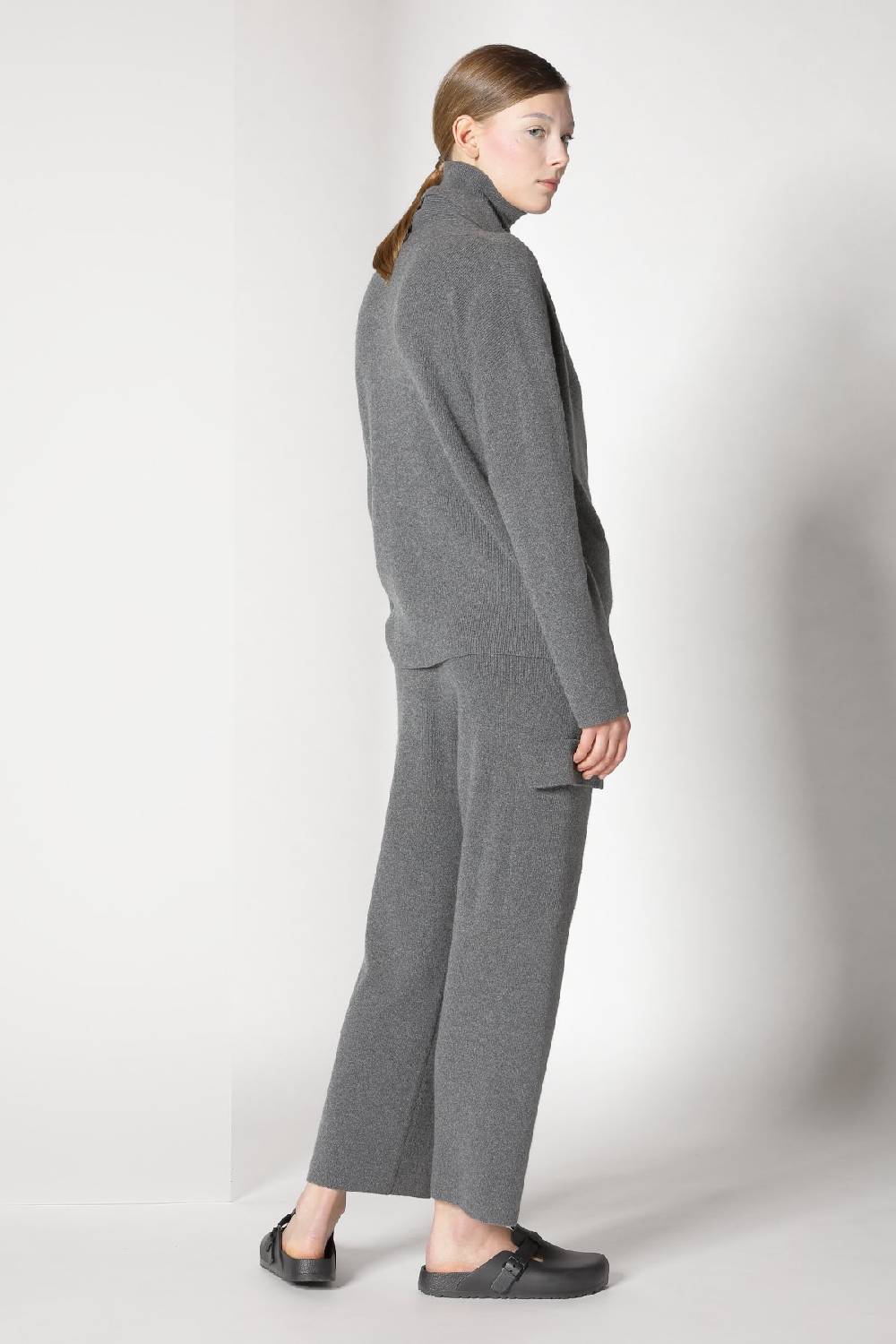 Sminfinity chilly loose jacket + chilly fitted turtleneck + chilly cargo pants Kostenloser Versand international