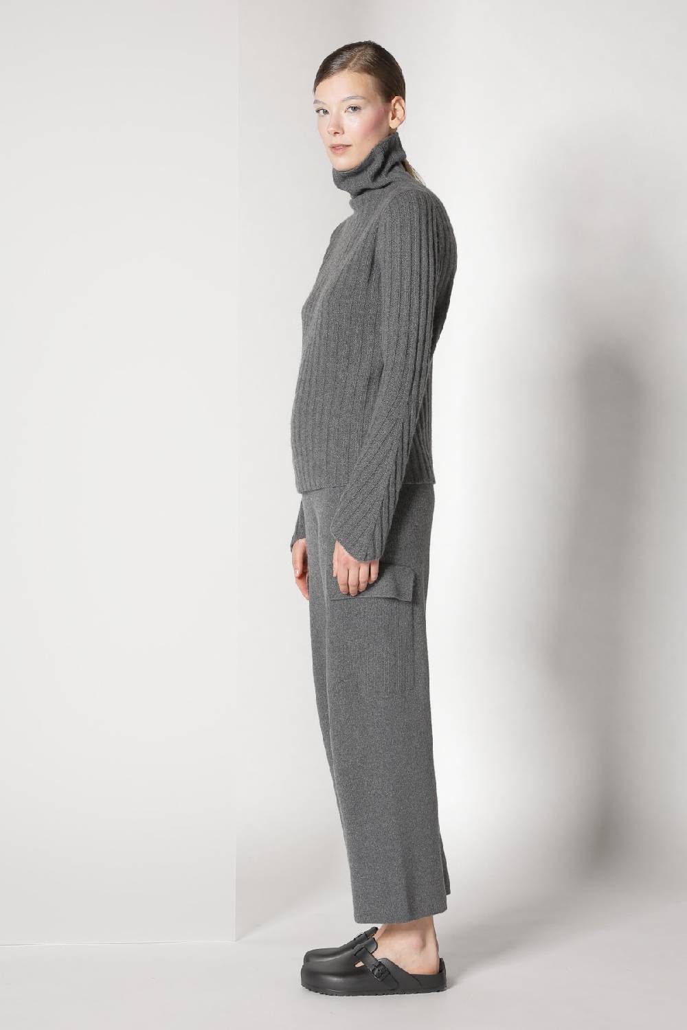 Sminfinity chilly ribbed turtleneck + chilly cargo pants Begrenzt auf 3 Tage