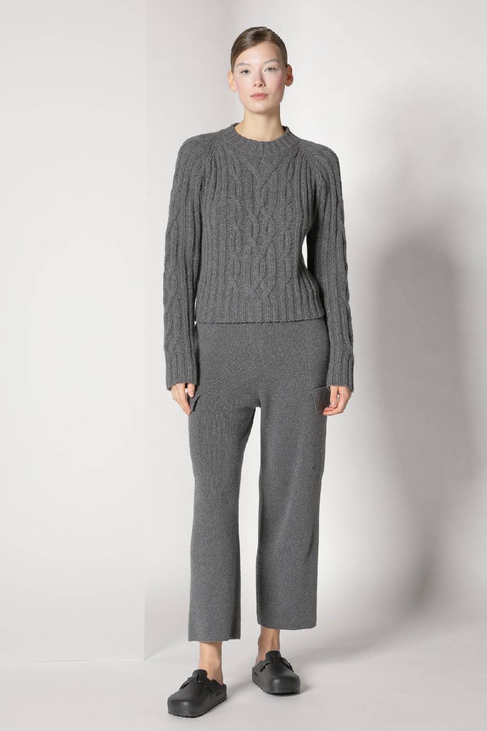 Sminfinity doubleface bomber jacket + chilly cable jumper + chilly cargo pants Speichern exportieren