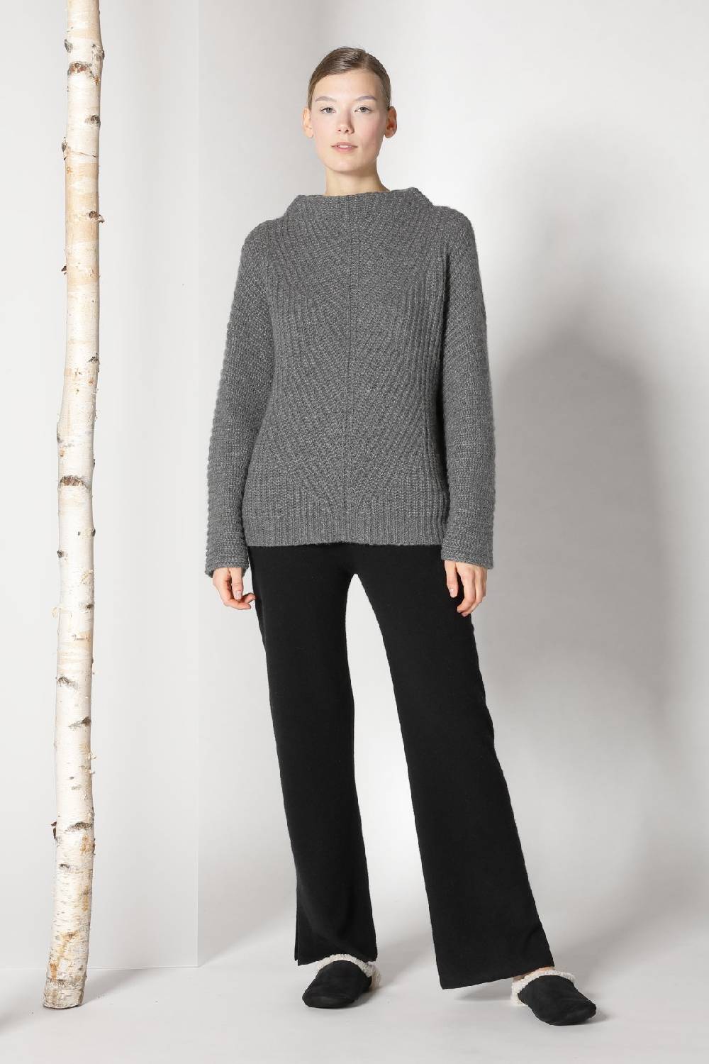 Sminfinity fluffy ribbed cone jumper + pure slitted pants Günstig kaufen