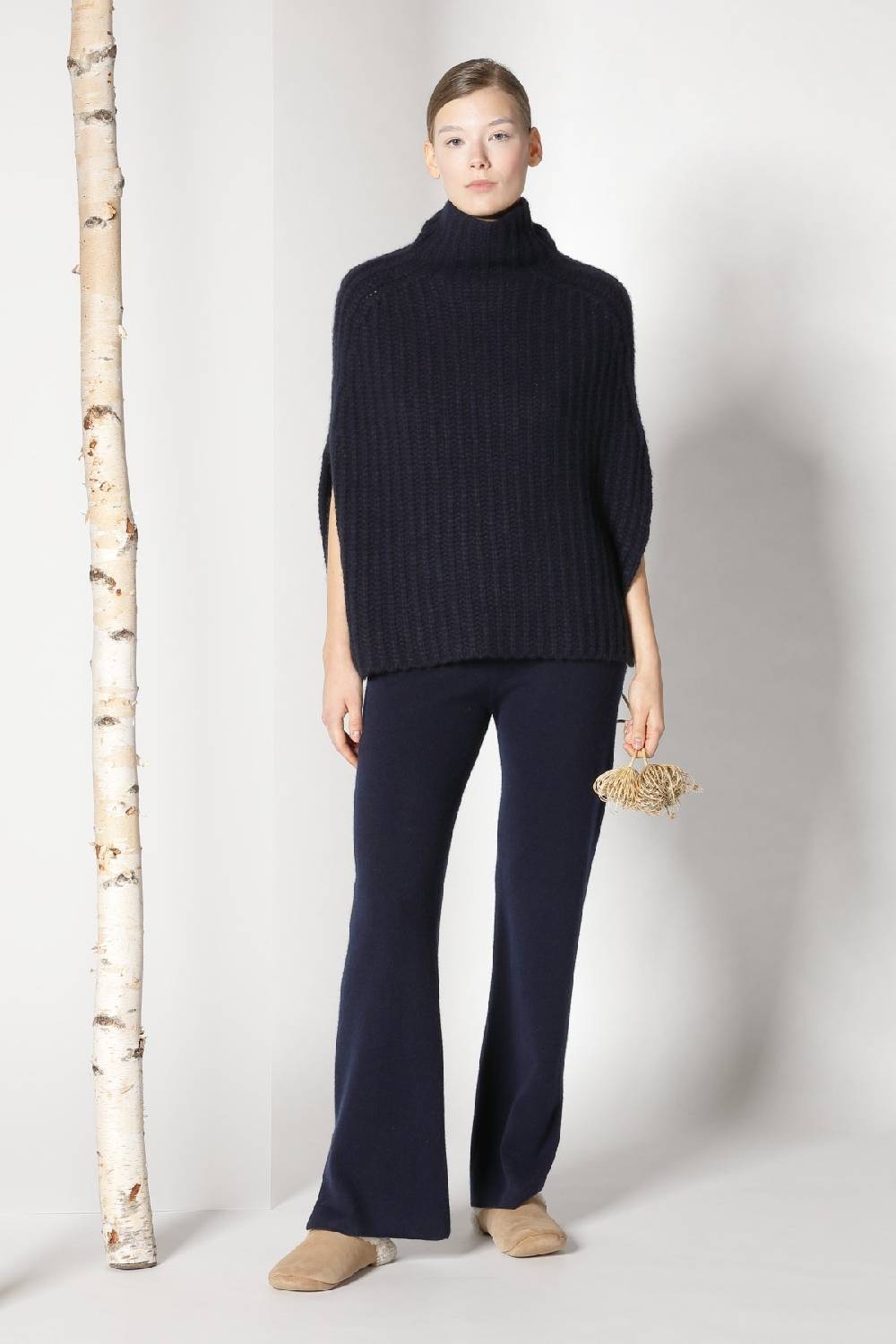 Sminfinity fluffy ribbed turtleneck cape + pure slitted pants Begrenztes Angebot