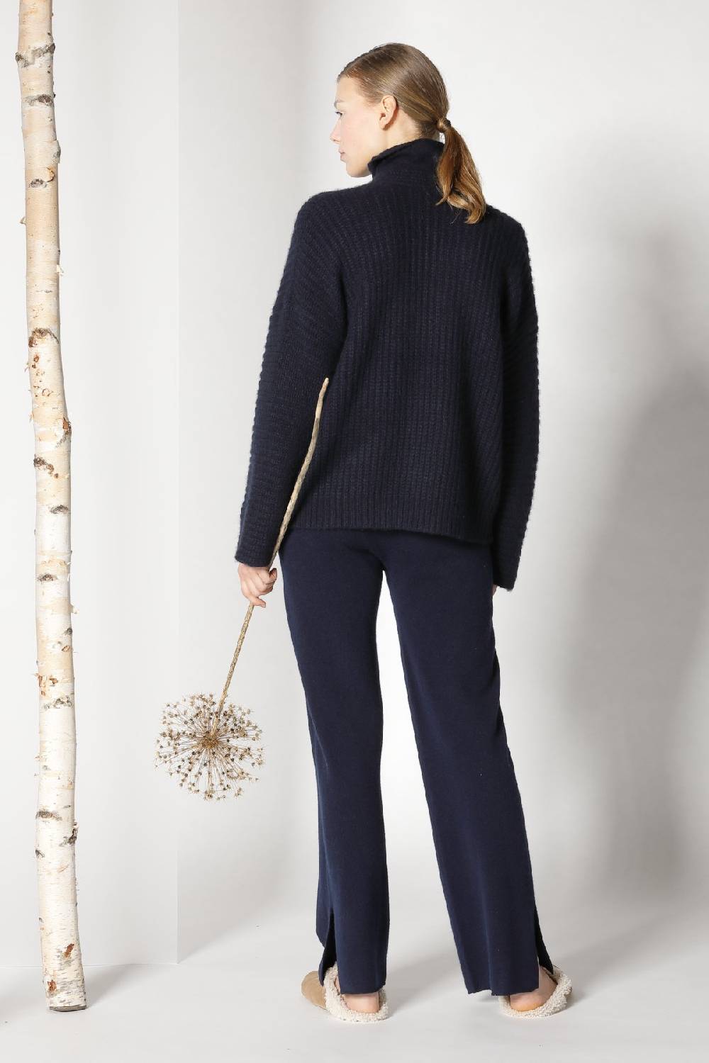 Sminfinity fluffy ribbed jacket + fluffy 1 Ply turtleneck + pure slitted pants Preisnachlass