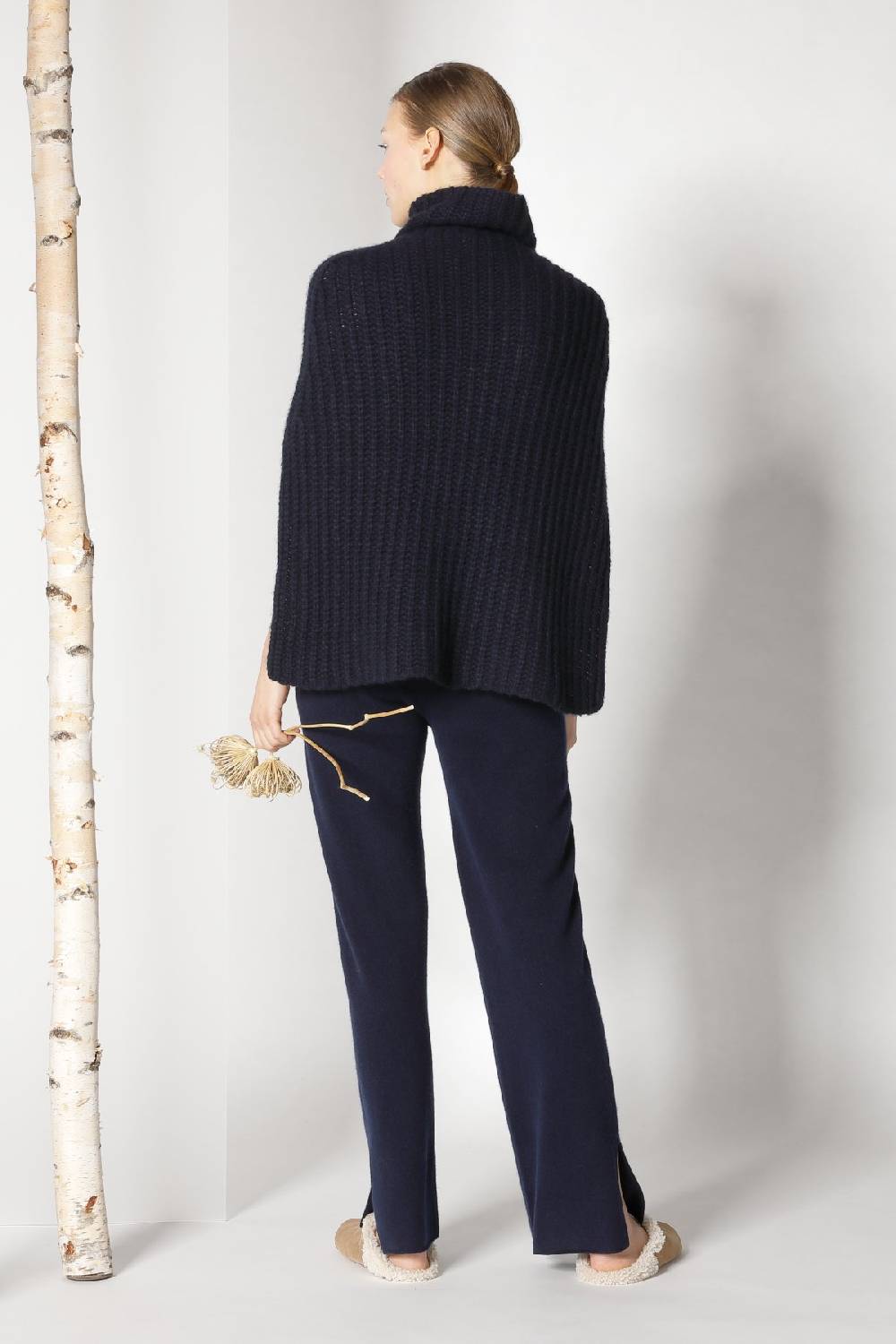 Sminfinity fluffy ribbed turtleneck cape + pure slitted pants Saisonschlussverkauf